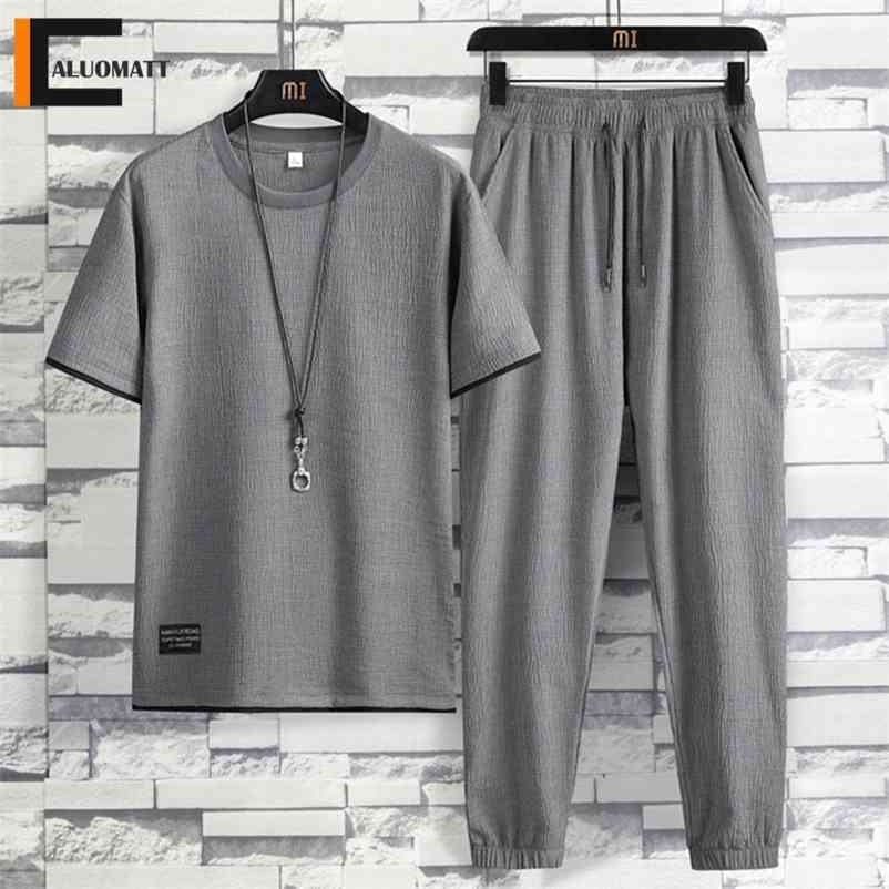 Summer Linen Men Set Chinese Style Thin Breathable Sportswear Short Sleeved Tshirt Casual Tracksuit Men Slim Jogger Sweat Suits 210722, Jw607grey
Summer Linen Men Set Chinese Style Thin Breathable Sportswear Short Sleeved Tshirt Casual Tracksuit Men Slim Jogger Sweat Suits 210722, Jw607grey