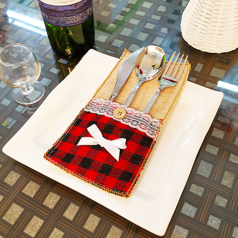 Red Plaid Tableware Knife Fork Cover Chirstmas Cutlery Holder Christmas Home Kitchen Table Decoration DBC VT0755 Free shipping