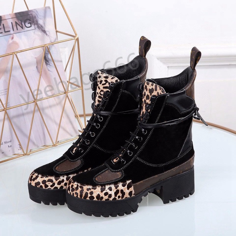 Hot Design BOOT Women Classic tall Womens boots Snow leather Winter Lady Thick Rubber Chunky Heel, 11
Hot Design BOOT Women Classic tall Womens boots Snow leather Winter Lady Thick Rubber Chunky Heel, 11