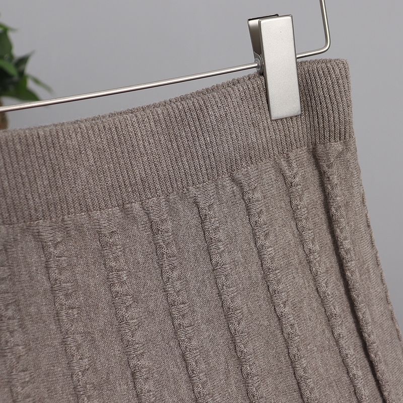 GIGOGOU Thick Warm Women Pleated Skirts Elastic High Waist Knitted Sweater Skirts Autumn Winter Long A Line Midi Black Skirt 210306
