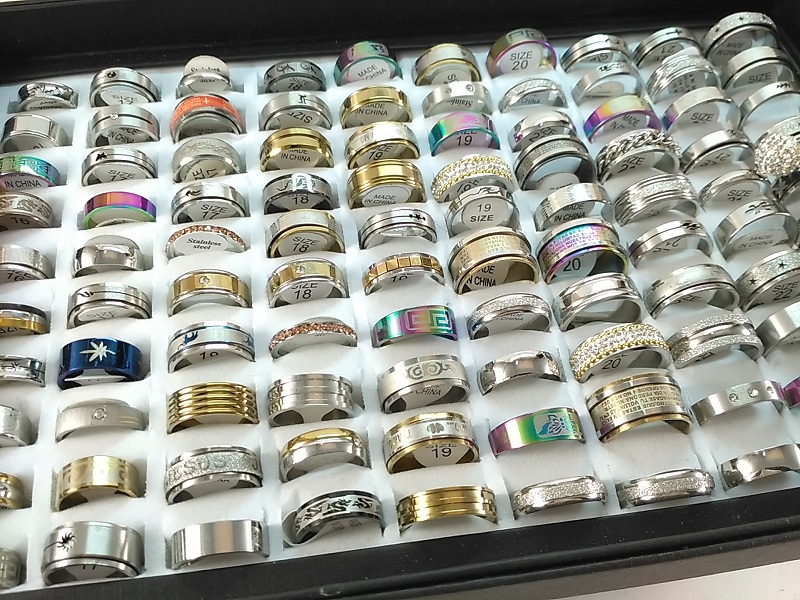 Fashion 30 pcs mix lot stainless steel jewelry party weeding ring Random style