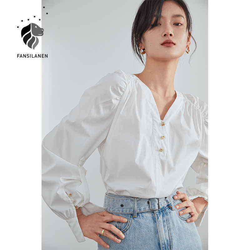 FANSILANEN Vintage puff sleeve white blouse shirt Women v neck cotton casual black Spring side split elegtant female top 210607
FANSILANEN Vintage puff sleeve white blouse shirt Women v neck cotton casual black Spring side split elegtant female top 210607