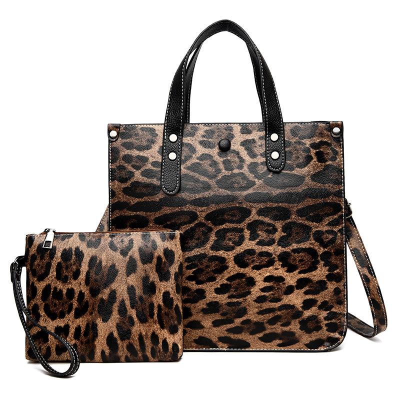 Leopard print women's bag 2021 new women's handbag simple Tote Bag One Shoulder Messenger two piece mother, Little zebra
Leopard print women's bag 2021 new women's handbag simple Tote Bag One Shoulder Messenger two piece mother, Little zebra