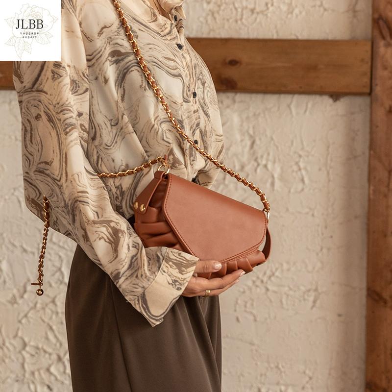 Fashion Ruched Saddle Crossbody Bags for Women Designer Chain Shoulder Bag Luxury Pu Leather Messenger Bag Chic Lady Small Purse, Beige
Fashion Ruched Saddle Crossbody Bags for Women Designer Chain Shoulder Bag Luxury Pu Leather Messenger Bag Chic Lady Small Purse, Beige