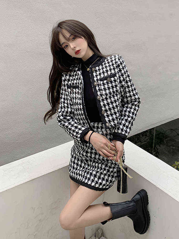 Xiaoxiangfeng two-piece female spring and autumn houndstooth long-sleeved splicing jacket skirt suit trendy 211106