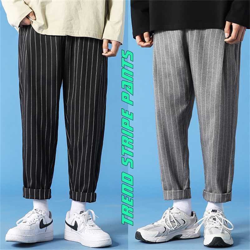 Japanese stripe Plaid Pants Men' Autumn Fashion Retro Casual Pants Men Streetwear Wild Loose Drawstring Male Harem Pants 211108, Gray
Japanese stripe Plaid Pants Men' Autumn Fashion Retro Casual Pants Men Streetwear Wild Loose Drawstring Male Harem Pants 211108, Gray