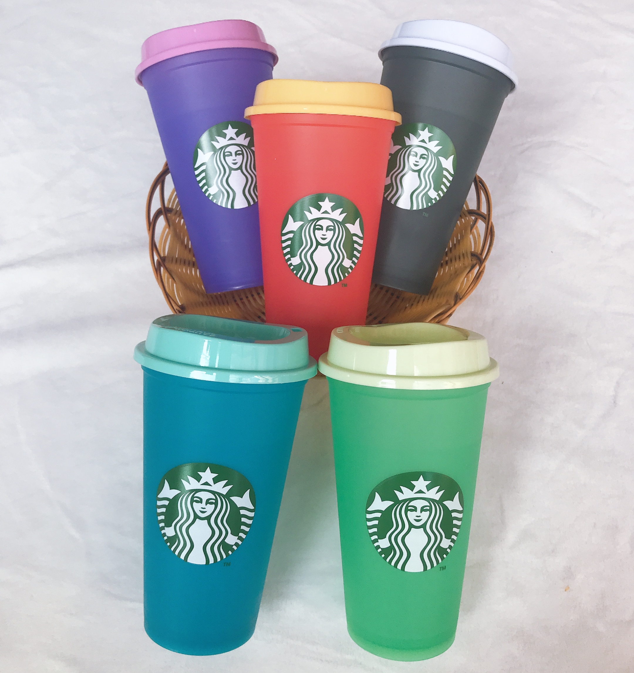 16OZ Drinking Juice Cup With Lip And Straw Magic Coffee Mug Costom Starbucks plastic cup 10pcs, As show
16OZ Drinking Juice Cup With Lip And Straw Magic Coffee Mug Costom Starbucks plastic cup 10pcs, As show