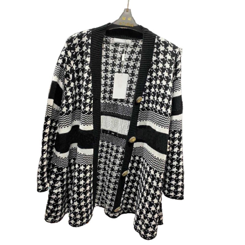 Fashion women's outerwear jacket autumn winter coats trend letter embroidery nail bead pattern top high quality lady jackets fits all, Black;brown
Fashion women's outerwear jacket autumn winter coats trend letter embroidery nail bead pattern top high quality lady jackets fits all, Black;brown