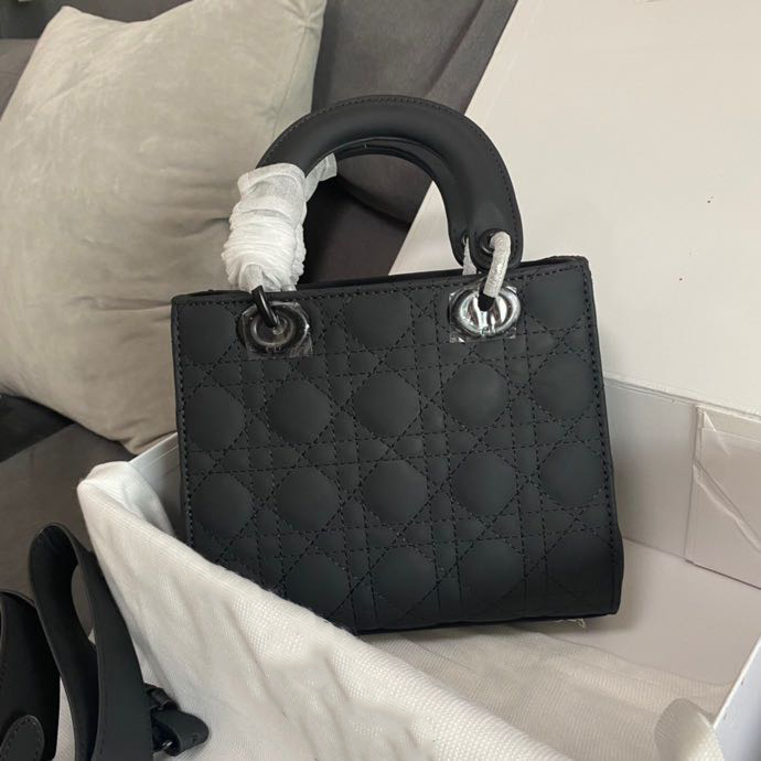 Top Quality Tote Bag Handbag Designer Bags Cow Leather Cannage nubuck luxury women 2005 Luxurys Designers Bags Evening Party Shopping Xiaoxiaolg007, Box
Top Quality Tote Bag Handbag Designer Bags Cow Leather Cannage nubuck luxury women 2005 Luxurys Designers Bags Evening Party Shopping Xiaoxiaolg007, Box