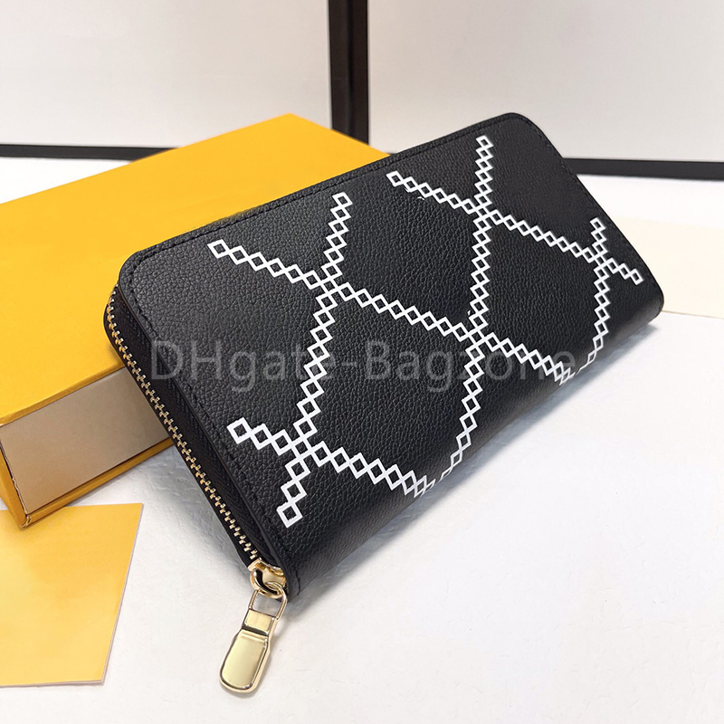 Womens Designer Wallets White Black Handbags Fashion Women Classic Purse High Quality Unisex coin Purses Card holder 2 Colors, Extra shipping fee
Womens Designer Wallets White Black Handbags Fashion Women Classic Purse High Quality Unisex coin Purses Card holder 2 Colors, Extra shipping fee