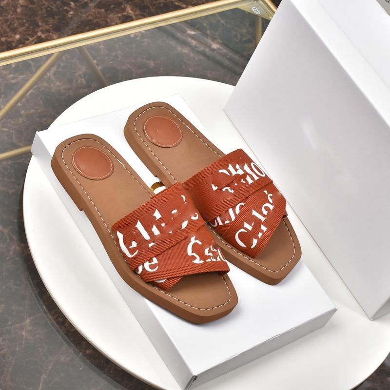 2021 The latest beach mules flat slippers sneakers progettista ladies alphabet fabric outdoor leather sole sandals
2021 The latest beach mules flat slippers sneakers progettista ladies alphabet fabric outdoor leather sole sandals