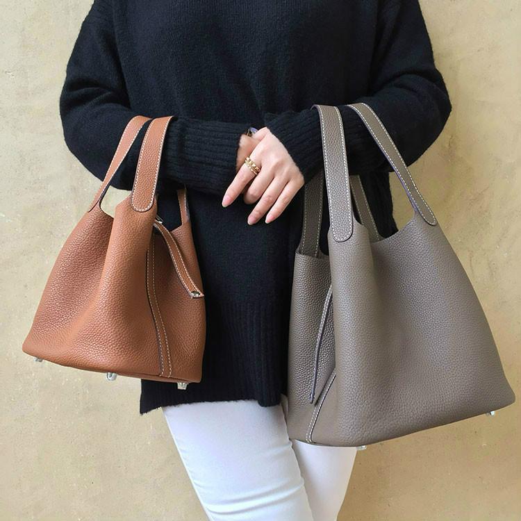 2021 New Bag Baocai Basket Handbag First Layer Cowhide Hand Bag Bucket Luxury Handbags Women Bags Designer, 19cm brown
2021 New Bag Baocai Basket Handbag First Layer Cowhide Hand Bag Bucket Luxury Handbags Women Bags Designer, 19cm brown