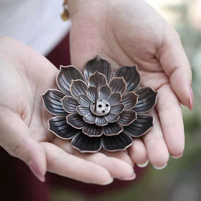 Custom reflow soldering holder household Buddhist decorative coil incense burner and lotus shaped bronze / tongchanba
Custom reflow soldering holder household Buddhist decorative coil incense burner and lotus shaped bronze / tongchanba
