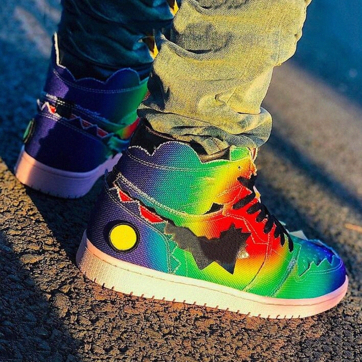 J Balvin x Jumpman High 1 1s Mens Casual Shoes Jorden Jordens Men Women Smiley Joint Gradient Rainbow Designers Trainers Sports Sneakers 36-45
J Balvin x Jumpman High 1 1s Mens Casual Shoes Jorden Jordens Men Women Smiley Joint Gradient Rainbow Designers Trainers Sports Sneakers 36-45