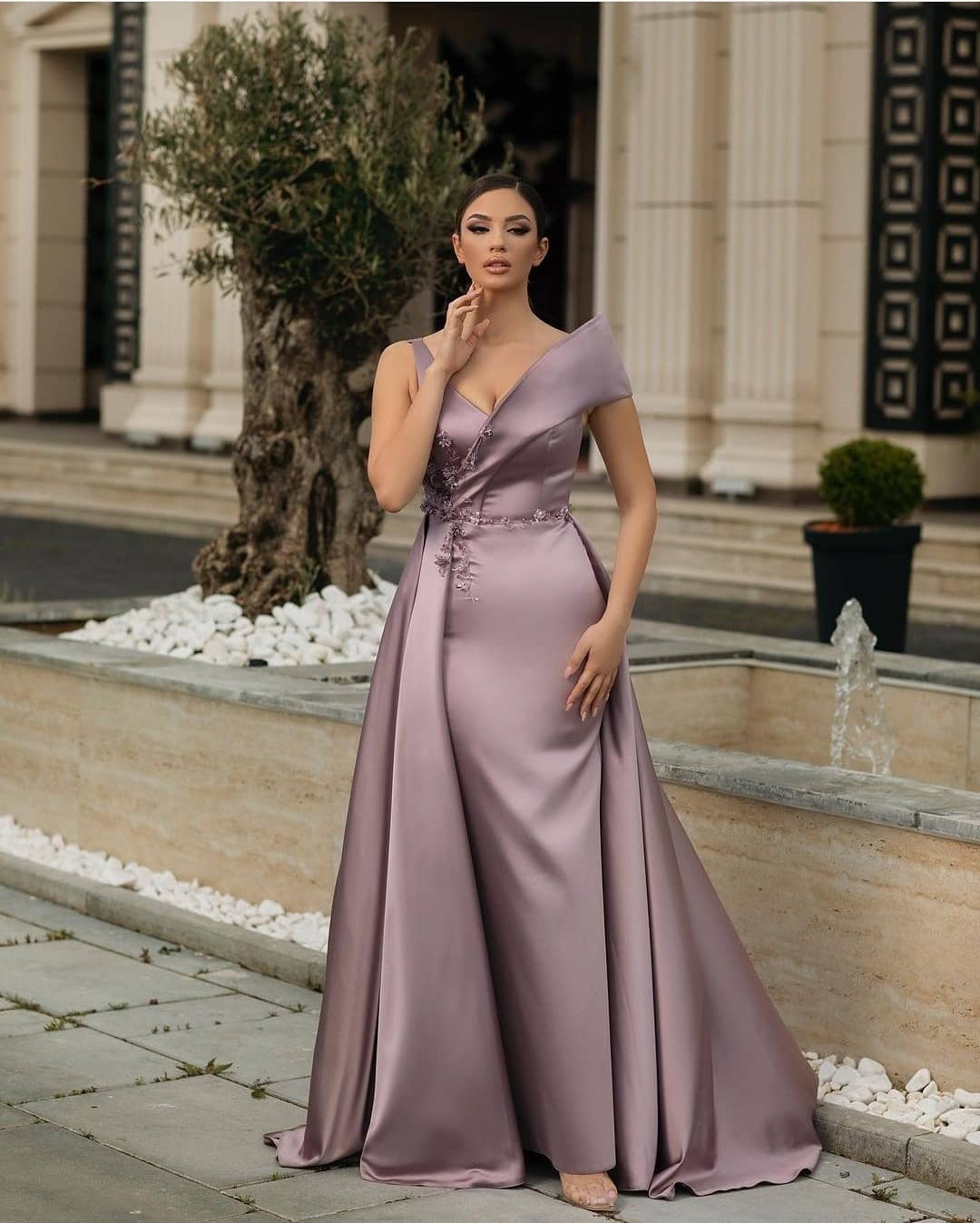 Sexy Evening Dresses With Spaghetti Sequins Side-split Custom Made Satin fabric Formal Long Evening Gown