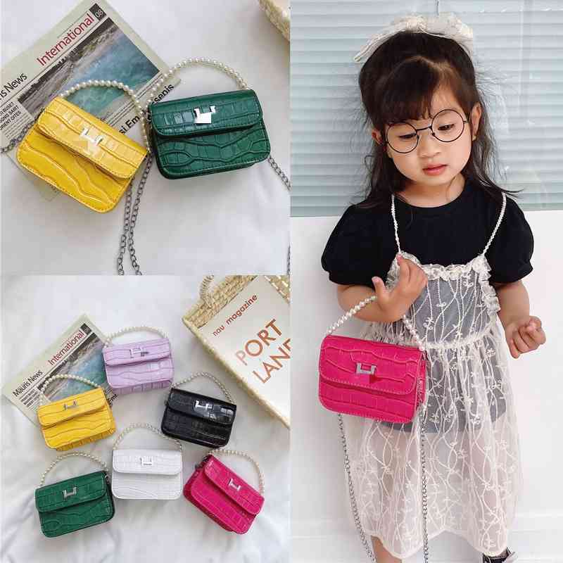 New crocodile Pu children's girl's messenger pearl portable chain shoulder Korean Princess fashion bag, White
New crocodile Pu children's girl's messenger pearl portable chain shoulder Korean Princess fashion bag, White