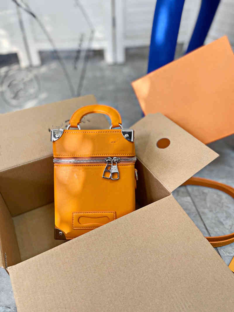 22SS Luxury Designer Fashion Shoulder Bags Handbags Messenger Bags Wallets Ladies Phone Bags Backpacks 14*20, Customize
22SS Luxury Designer Fashion Shoulder Bags Handbags Messenger Bags Wallets Ladies Phone Bags Backpacks 14*20, Customize