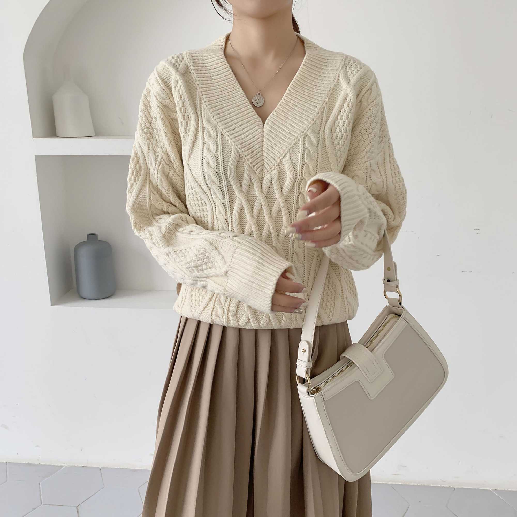 Yedinas Autumn Winter Sweater Women Sweaters And Pullovers Pull Femme Long Sleeve Lace Up Black Jumper Female Knitted Tops 210527