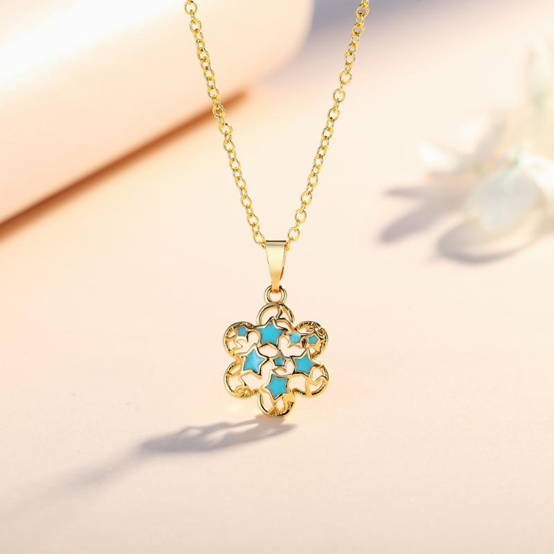 Pendant Necklaces Fashion Star Necklace Choker For Women Clavicle Chain Charming Rhinestone Boho Ladies Jewelry Korean Party Gift
Pendant Necklaces Fashion Star Necklace Choker For Women Clavicle Chain Charming Rhinestone Boho Ladies Jewelry Korean Party Gift