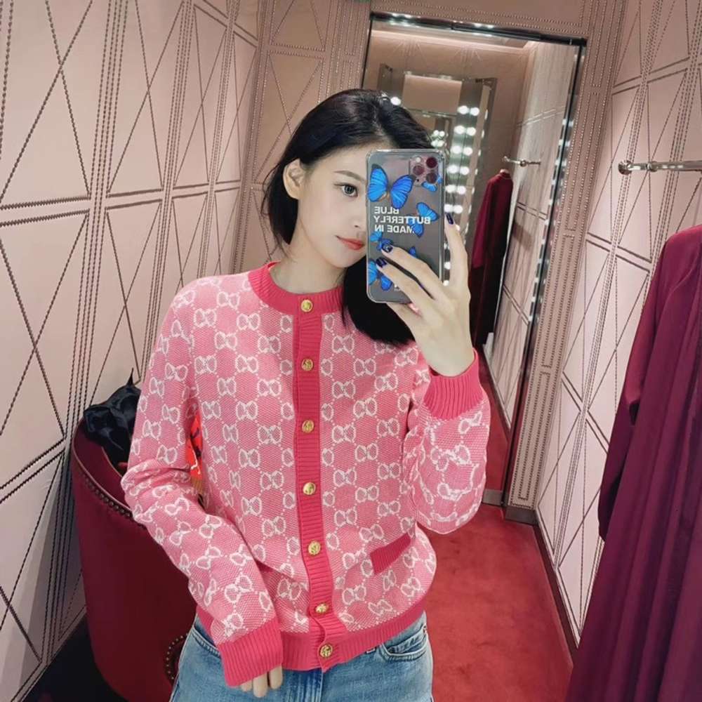 Letter woolen sweater long sleeve knitted cardigan short round neck Pullover women's thin jacket, Red
Letter woolen sweater long sleeve knitted cardigan short round neck Pullover women's thin jacket, Red