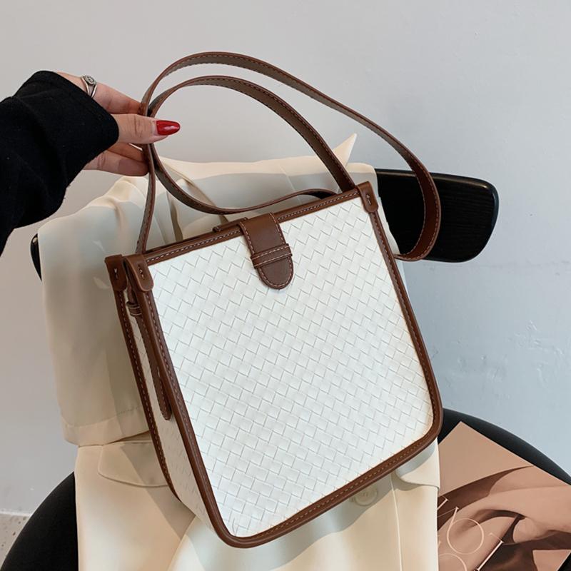 Evening Bags Fashion Luxury Tote Bag 2021 Summer Trend Brand Shoulder For Women Weave PU Leather Crossbody Female Travel Handbag, Black
Evening Bags Fashion Luxury Tote Bag 2021 Summer Trend Brand Shoulder For Women Weave PU Leather Crossbody Female Travel Handbag, Black