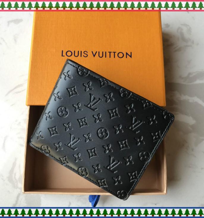 A14 LV LOUIS VITTON Designers Bags Handbags Shoulder Bag Women Bags Crossbody Bag Designers Handbags Designers Purse Wallet, Red;black
A14 LV LOUIS VITTON Designers Bags Handbags Shoulder Bag Women Bags Crossbody Bag Designers Handbags Designers Purse Wallet, Red;black
