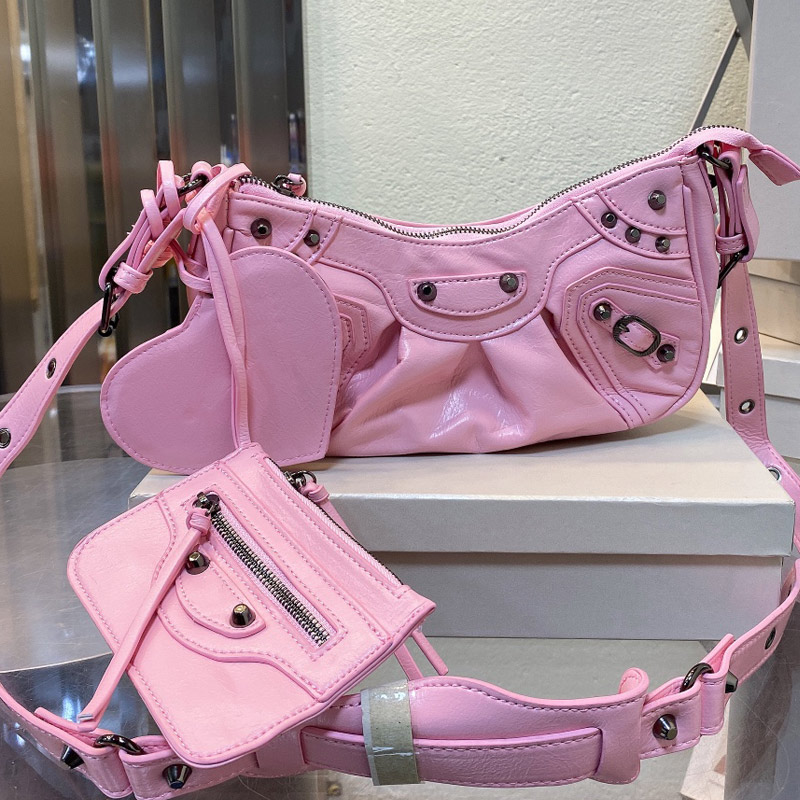 Lady Plain Crossbody Bag Women Handbag Purse Messenger Bags Fashion Genuine Leather Rivet Decoration Locomotive Zipper Wallet, Box
Lady Plain Crossbody Bag Women Handbag Purse Messenger Bags Fashion Genuine Leather Rivet Decoration Locomotive Zipper Wallet, Box