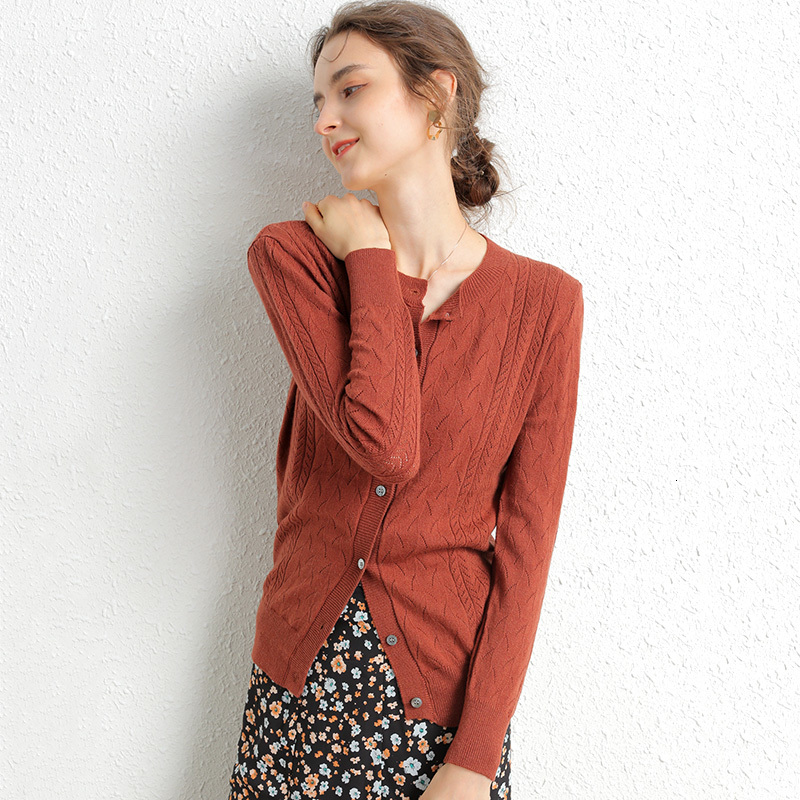 2021 New Caxemira Boto O-pescoo Inverno Feminino Manga Longa Blusas Femininas De Malha Slida Moda Macia Kckb, Caramel
2021 New Caxemira Boto O-pescoo Inverno Feminino Manga Longa Blusas Femininas De Malha Slida Moda Macia Kckb, Caramel