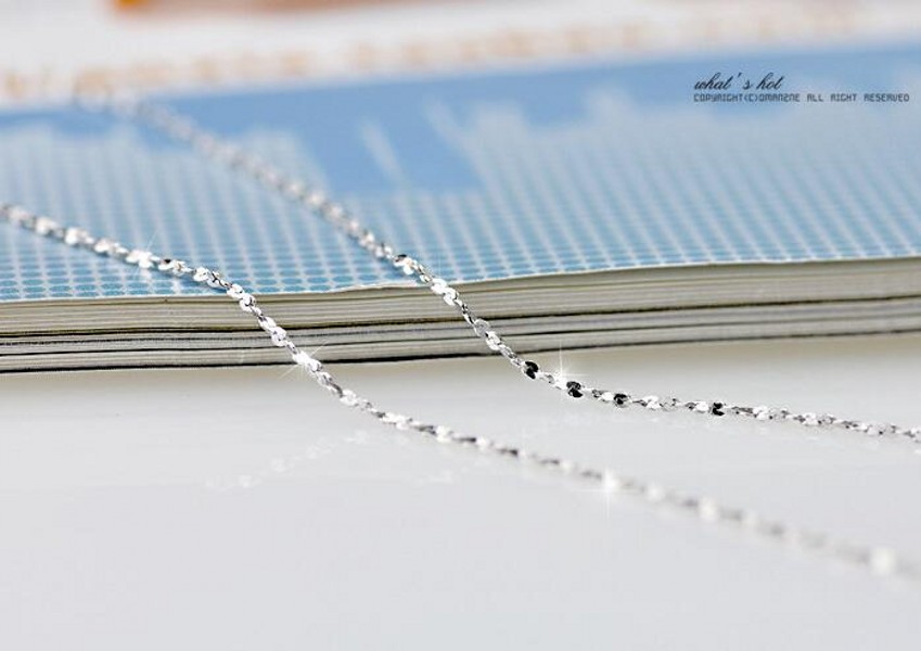 Sterg Sier Snowflake Necklace for Women - Sweet and Simple Jewelry Gift