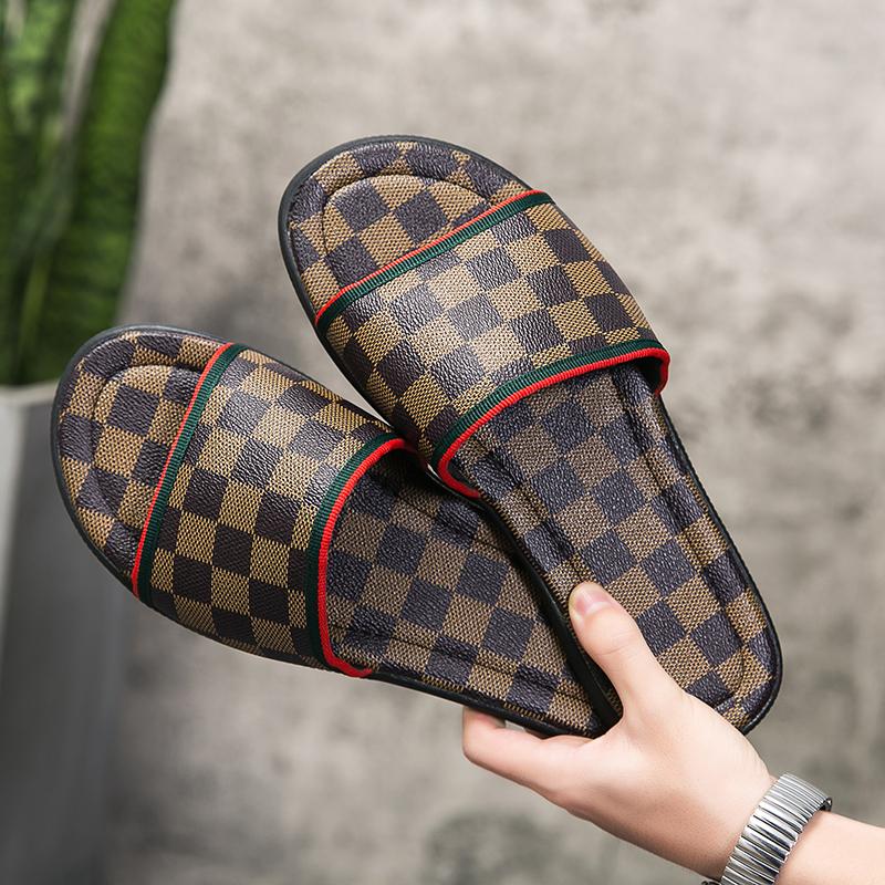 Genuine Leather men Slippers Checkered pattern Brand designer Slides black brown Beach flip flop outdoor Indoor Flat fashion Sandals Slipper
Genuine Leather men Slippers Checkered pattern Brand designer Slides black brown Beach flip flop outdoor Indoor Flat fashion Sandals Slipper
