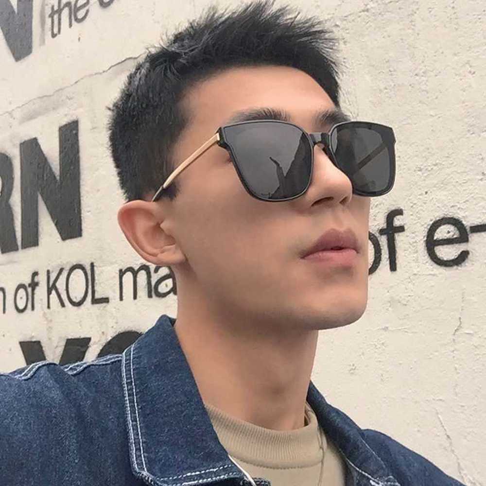 Men's high-end sunglasses South Korea fashion brand women's frame Street Po driving polarized UV protection, White;black
Men's high-end sunglasses South Korea fashion brand women's frame Street Po driving polarized UV protection, White;black