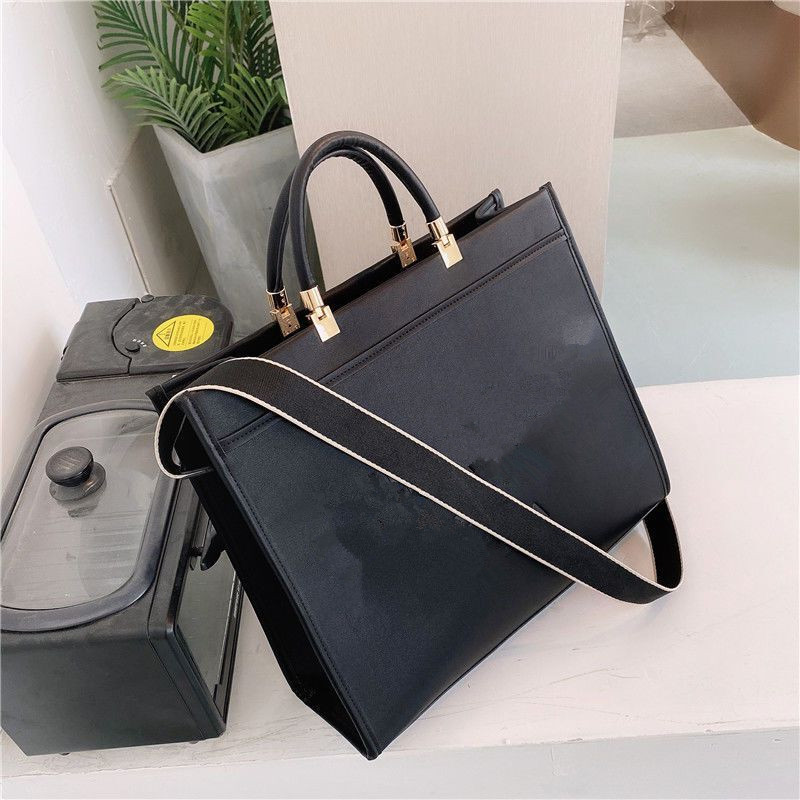 Wallet Shoulder Crossbody Chain Bag Totes Purse Handbag Fanny Tote Mini 3-piece Wallets 2021 Women Luxurys Designers Bags Handbags Purses, Red;black
Wallet Shoulder Crossbody Chain Bag Totes Purse Handbag Fanny Tote Mini 3-piece Wallets 2021 Women Luxurys Designers Bags Handbags Purses, Red;black