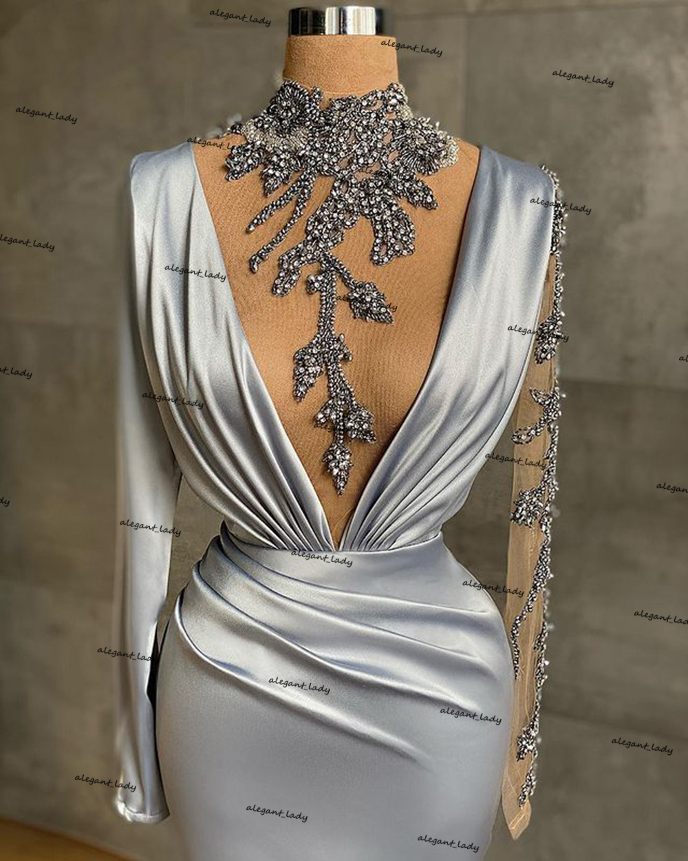 Sexy Skinny High Neck Prom Dress Luxury Beaded Long Sleeve Side Slit Silver Satin African Women Long Evening Dresses 2021