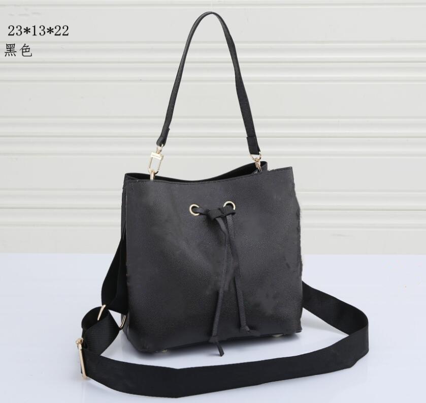High Quality bags designers Fashion bucket bag chain makeup amous party shoulder Women diagonal big letters, Pink
High Quality bags designers Fashion bucket bag chain makeup amous party shoulder Women diagonal big letters, Pink