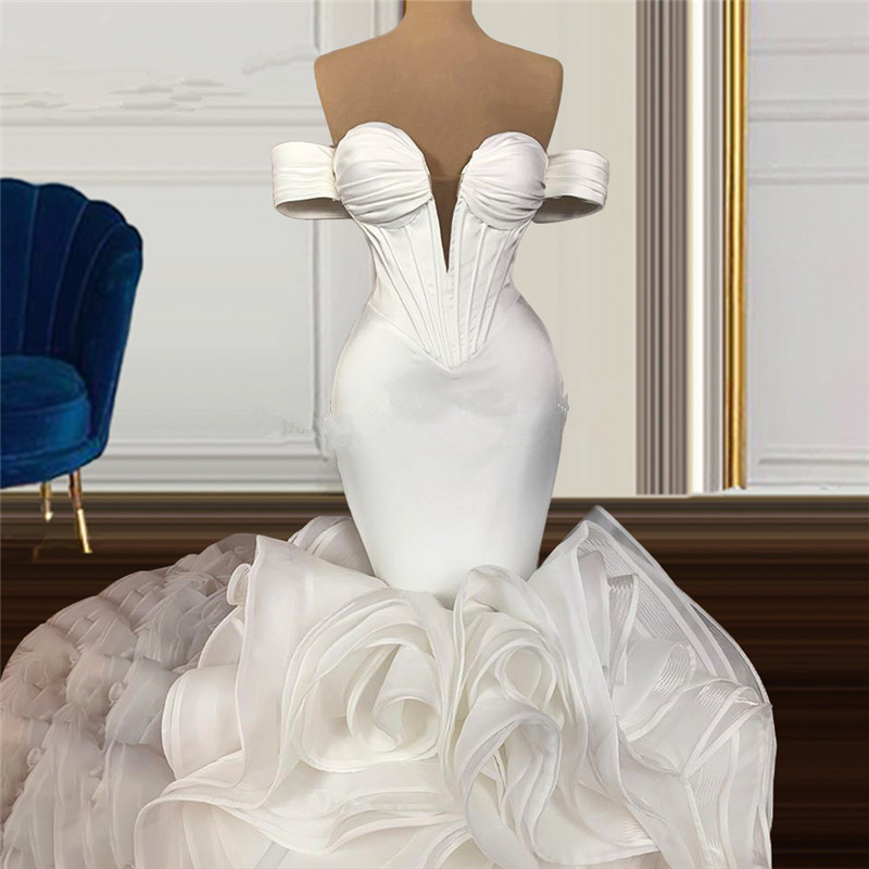 Newest Wedding Dresses Custom Made Tiered Turkish Dubai Kaftans Celebrity Bridal Gowns With Short Sleeves Saudi Arabia Bride Robe de mariée