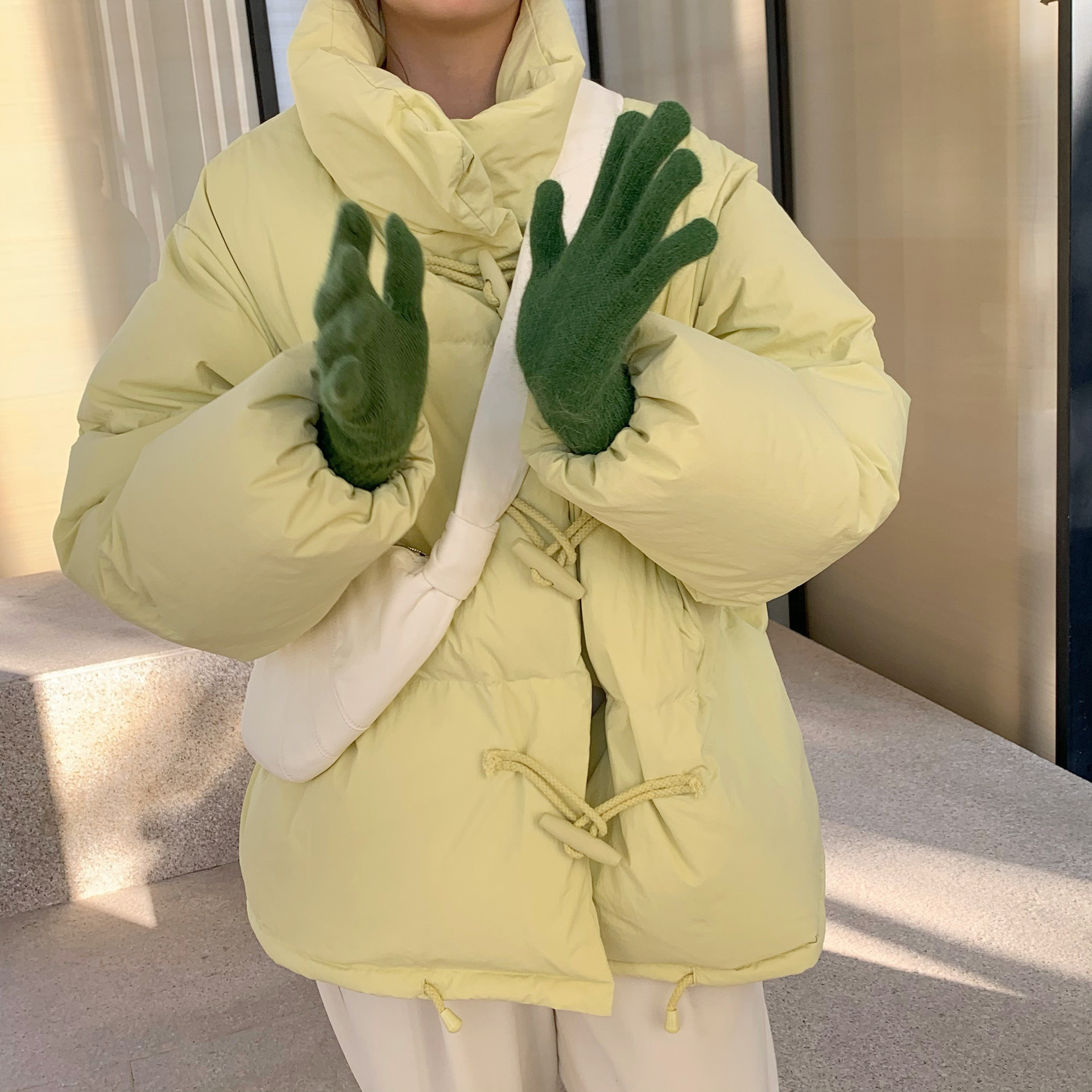 Women Outerwear Coat Winter warmly parkas boutique Simple horn buckle white duck down jacket greatcoat small anti-season fashion stand-up collar loose bread jackets, Green
Women Outerwear Coat Winter warmly parkas boutique Simple horn buckle white duck down jacket greatcoat small anti-season fashion stand-up collar loose bread jackets, Green