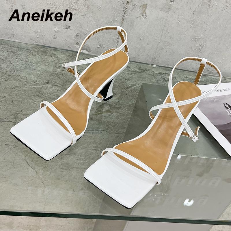 Aneikeh Summer 2021 NEW Women's Shoes Fashion Thin Heels Sandals DRESS Cross-Tied Patent Leather Ankle Strap Buckle Solid Black
Aneikeh Summer 2021 NEW Women's Shoes Fashion Thin Heels Sandals DRESS Cross-Tied Patent Leather Ankle Strap Buckle Solid Black