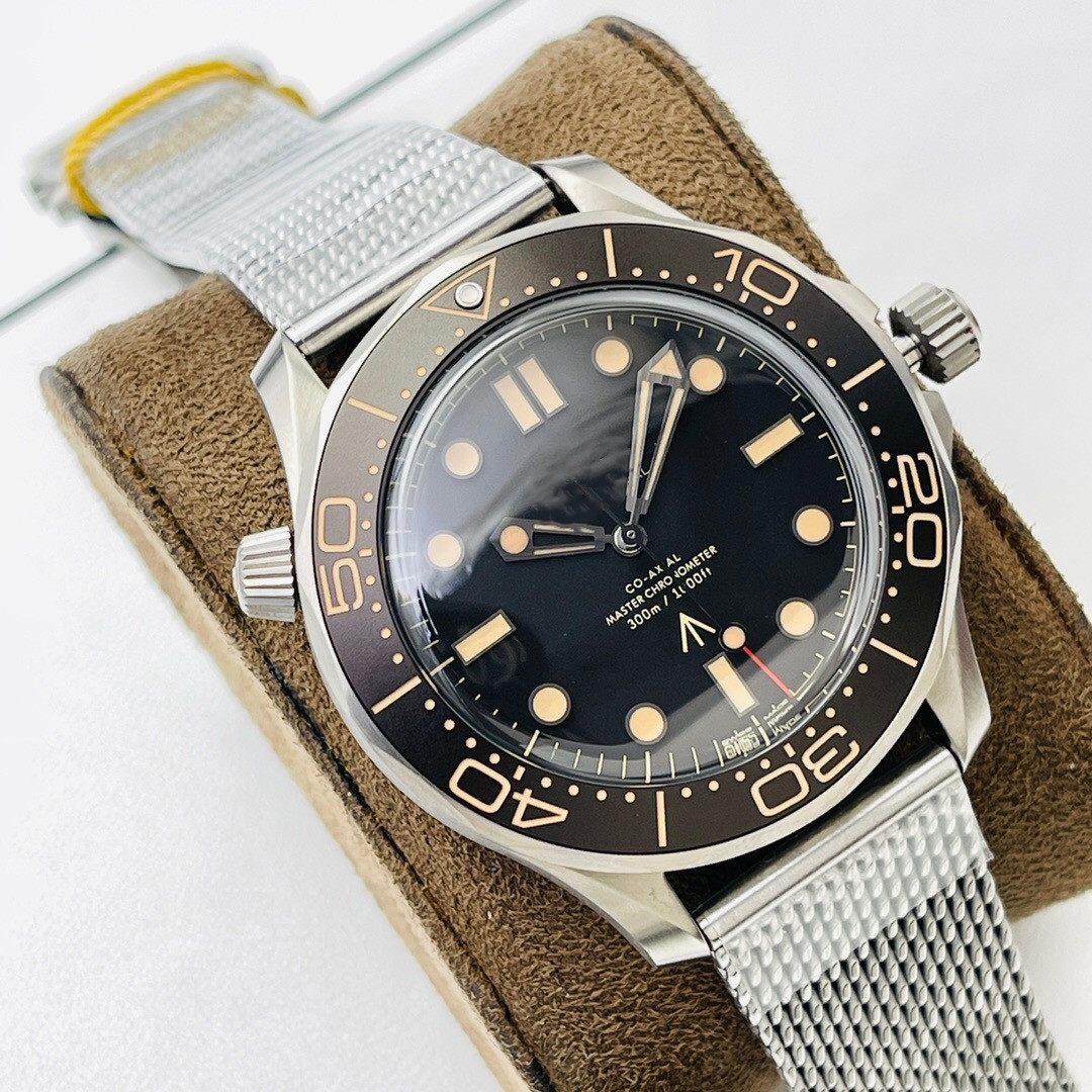 OR 007 Men's Watch, diameter 42mm, with 8806 integrated movement, sapphire mirror, aluminum oxide metal bezel, Titanium case, Grade 2, As shown
OR 007 Men's Watch, diameter 42mm, with 8806 integrated movement, sapphire mirror, aluminum oxide metal bezel, Titanium case, Grade 2, As shown