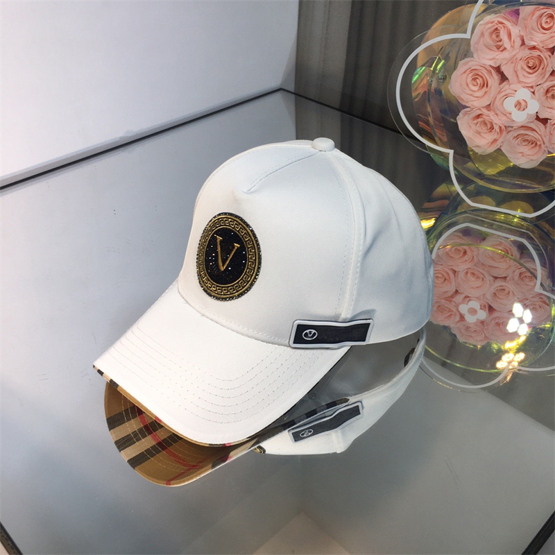Designer Hats Letter Printed Male Female Baseball Black White Summer Visor Outdoor Hip Hop Caps
Designer Hats Letter Printed Male Female Baseball Black White Summer Visor Outdoor Hip Hop Caps