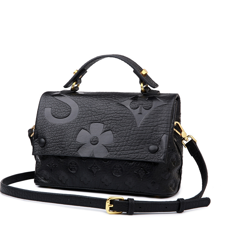 Luxury Designer Shoulder Bag Black Small For Women Messenger Lvs Purses Handbags All match Ladies Bags Shoulder Handbag Tote
Luxury Designer Shoulder Bag Black Small For Women Messenger Lvs Purses Handbags All match Ladies Bags Shoulder Handbag Tote