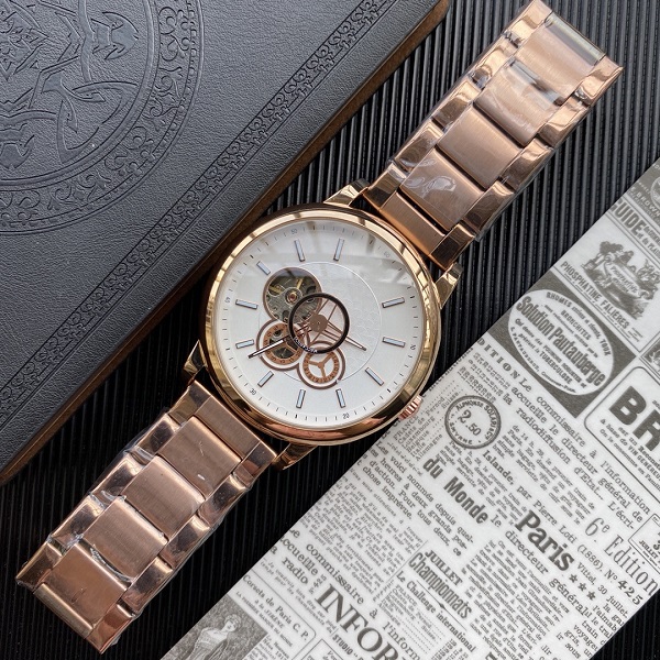 high quality 2021 new Luxury Watches Three stitches Automatic mechanical watch designer wristwatch Top brand Fashion Mens WristWatches montre
high quality 2021 new Luxury Watches Three stitches Automatic mechanical watch designer wristwatch Top brand Fashion Mens WristWatches montre