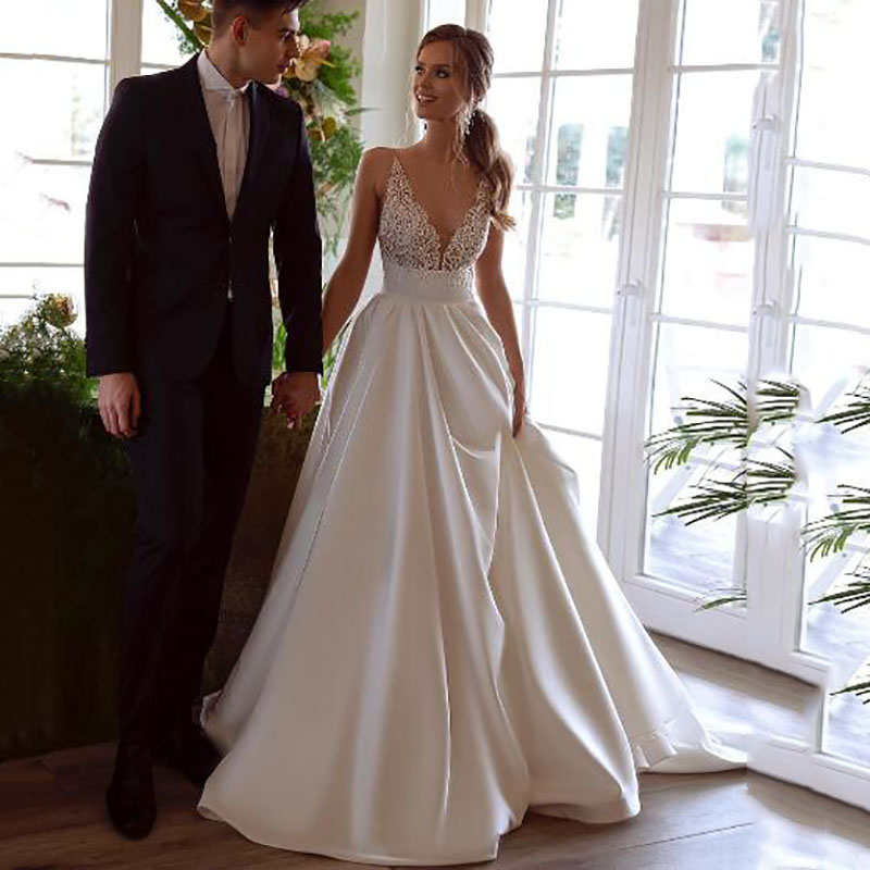 2022 Elegant Satin Wedding Dresses Top Lace V Neck Bride Gown Backless Vestido De Novia Robe De Mariee