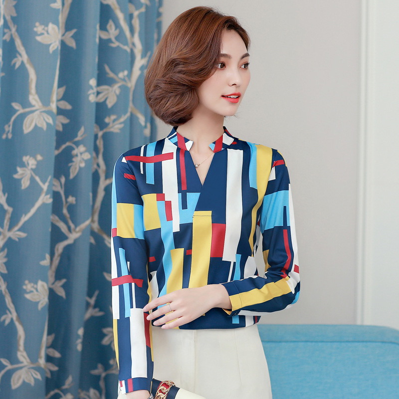 2021 New Spring Autumn Geometric Print Notched Collar Casual Shirt Women Street Wear Long Sleeve Ladies Straight Short Blouse Full Ef29
2021 New Spring Autumn Geometric Print Notched Collar Casual Shirt Women Street Wear Long Sleeve Ladies Straight Short Blouse Full Ef29