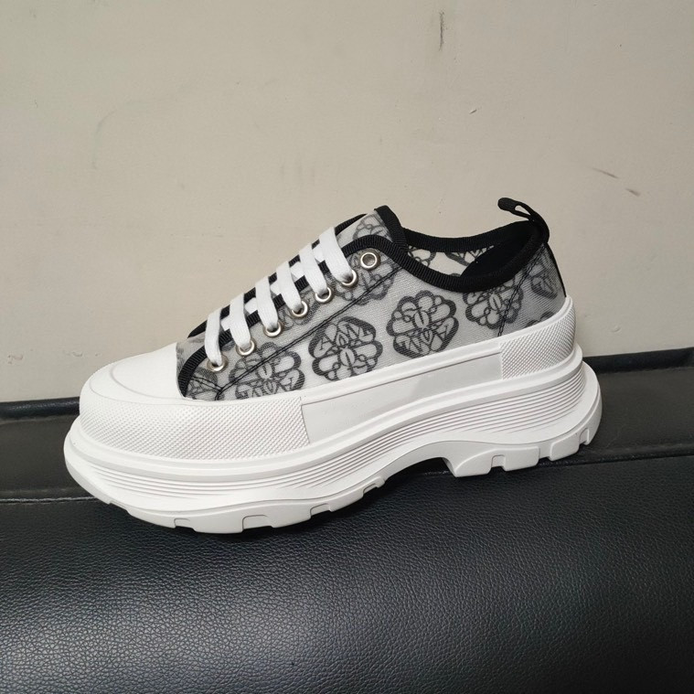 2021 Top Quality Women White Black Pink Triple S Low Make Old Sneaker Combination Soles Boots Womens Shoes Sports Casual Shoe, Choose the color
2021 Top Quality Women White Black Pink Triple S Low Make Old Sneaker Combination Soles Boots Womens Shoes Sports Casual Shoe, Choose the color