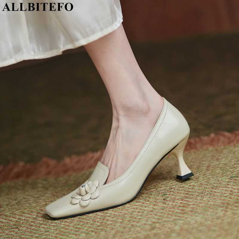 ALLBITEFO flower design square toe genuine leather women high heels fashion leisure pumps women heels shoes party wedding shoes 210611, As picture
ALLBITEFO flower design square toe genuine leather women high heels fashion leisure pumps women heels shoes party wedding shoes 210611, As picture