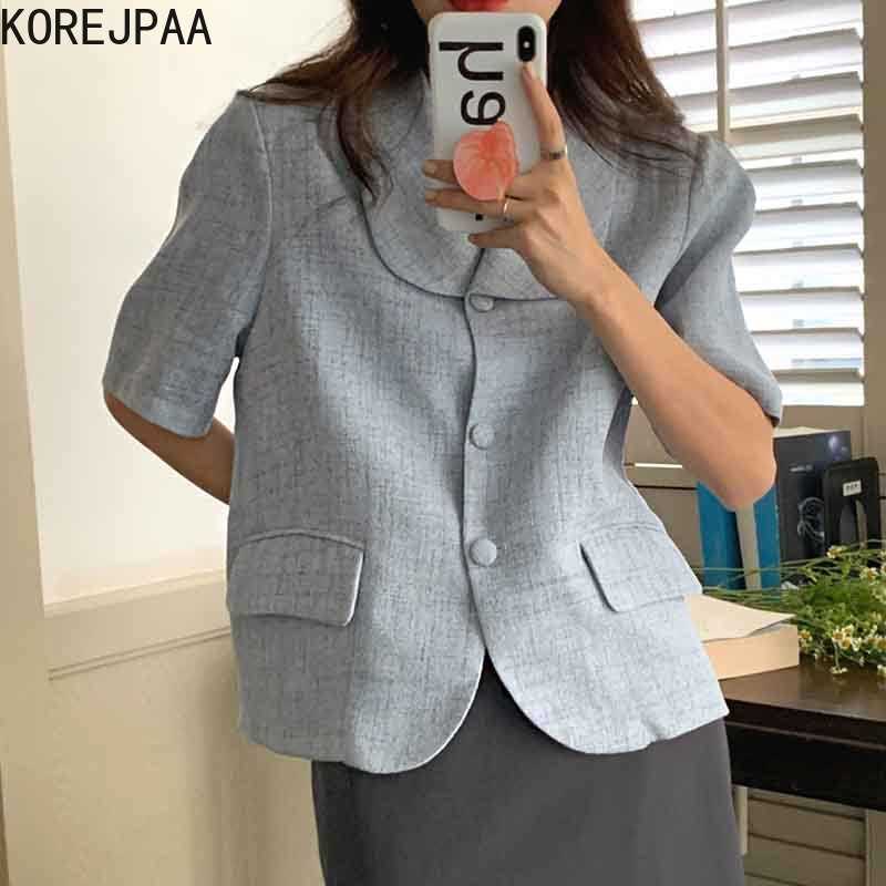 Korejpaa Women Jackets Summer French Temperament Doll Collar Three Buttons Loose Solid Color All-Match Puff Sleeve Jacket 210526, Fog blue
Korejpaa Women Jackets Summer French Temperament Doll Collar Three Buttons Loose Solid Color All-Match Puff Sleeve Jacket 210526, Fog blue