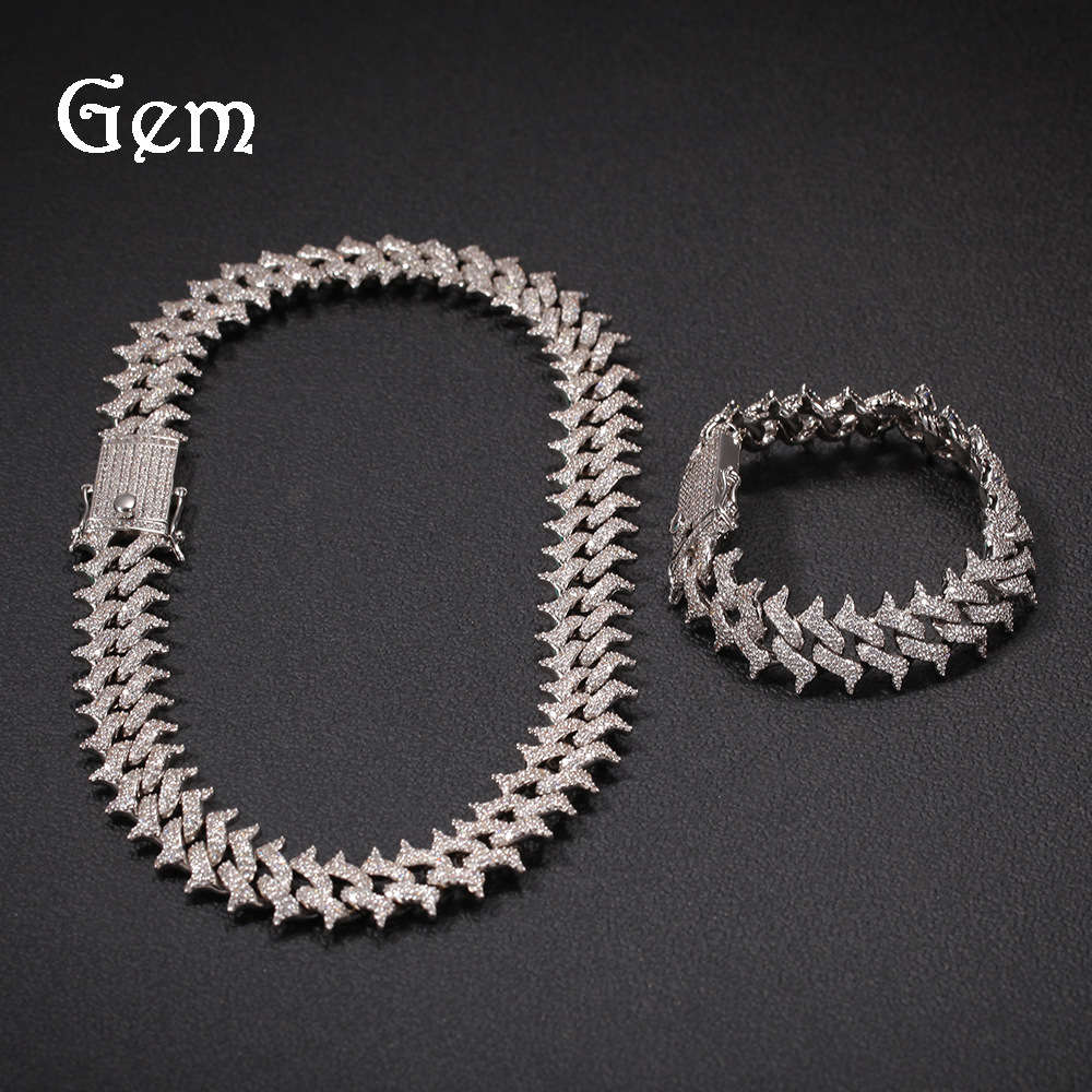 16mm barbed thorn Cuba chain hip hop men's exaggerated personality full Zircon Bracelet Necklace
16mm barbed thorn Cuba chain hip hop men's exaggerated personality full Zircon Bracelet Necklace