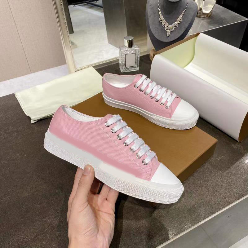 Vintage shoes Luxury Designer Logo Print Check Cotton Sneakers men women casual canvas shoes, Color 6
Vintage shoes Luxury Designer Logo Print Check Cotton Sneakers men women casual canvas shoes, Color 6