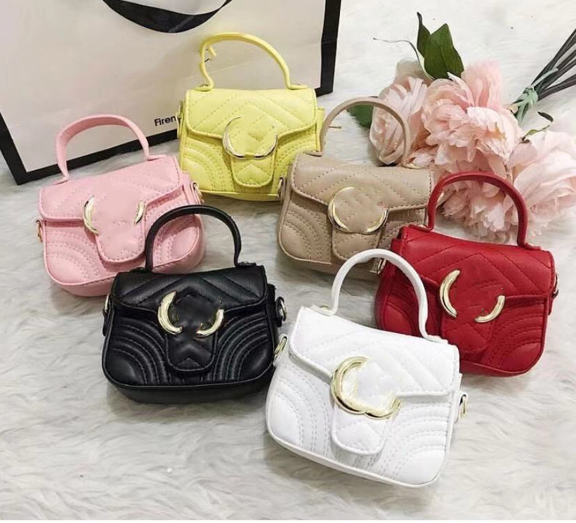 Designer Girls Metal Letter HandBags fashionKids love heart quilted chain bags Lady style Kids PU Leather Single-shoulder Bag A5766, White
Designer Girls Metal Letter HandBags fashionKids love heart quilted chain bags Lady style Kids PU Leather Single-shoulder Bag A5766, White