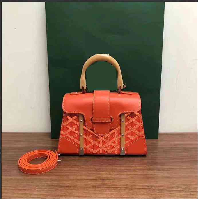 bags messenger top luxury designer brand multicolor large capacity leather design high quality fashion goya. wooden handle handbag Saigon bag Box, Black;red
bags messenger top luxury designer brand multicolor large capacity leather design high quality fashion goya. wooden handle handbag Saigon bag Box, Black;red